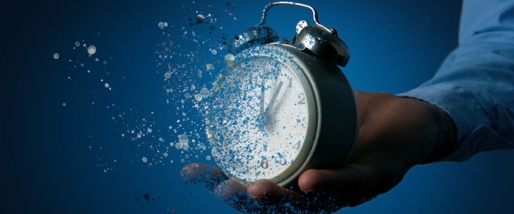 Warum Chrono-Ernährung kein Diätkonzept ist: Symbolbild für den Einfluss von Zeit und biologischem Rhythmus auf den Stoffwechsel